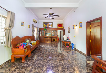 5 Bedroom House For Rent - Sala Kareuk, Siem Reap thumbnail