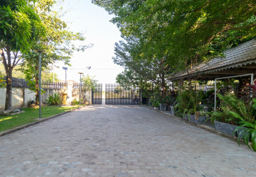 5 Bedroom House For Rent - Sala Kareuk, Siem Reap thumbnail