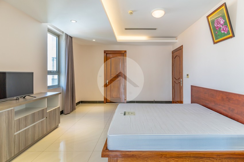 2 Bedroom Penthouse Serviced Apartment for Rent - BKK1, Phnom Penh