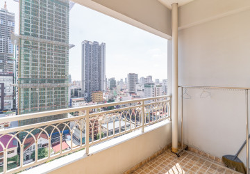 3 Bedroom Condo For Rent - De Castle, BKK1, Phnom Penh thumbnail