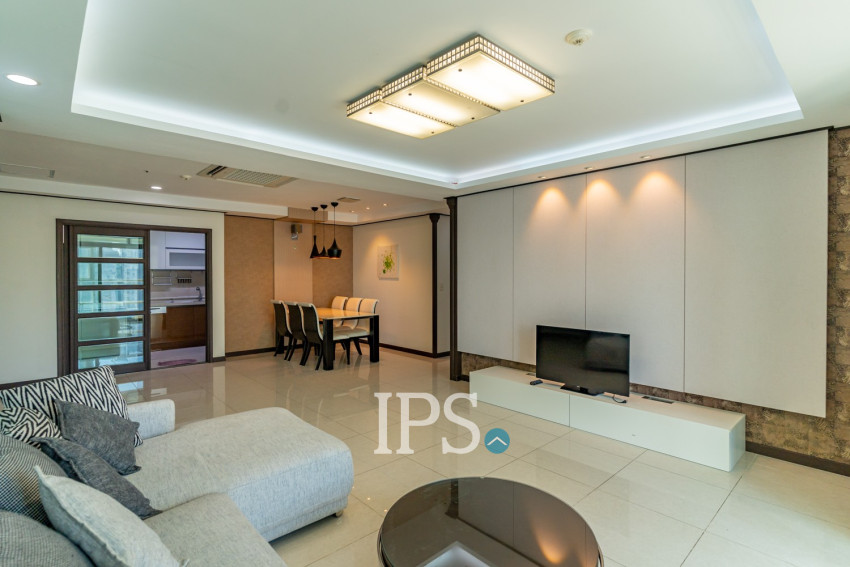 3 Bedroom Condo For Rent - De Castle, BKK1, Phnom Penh