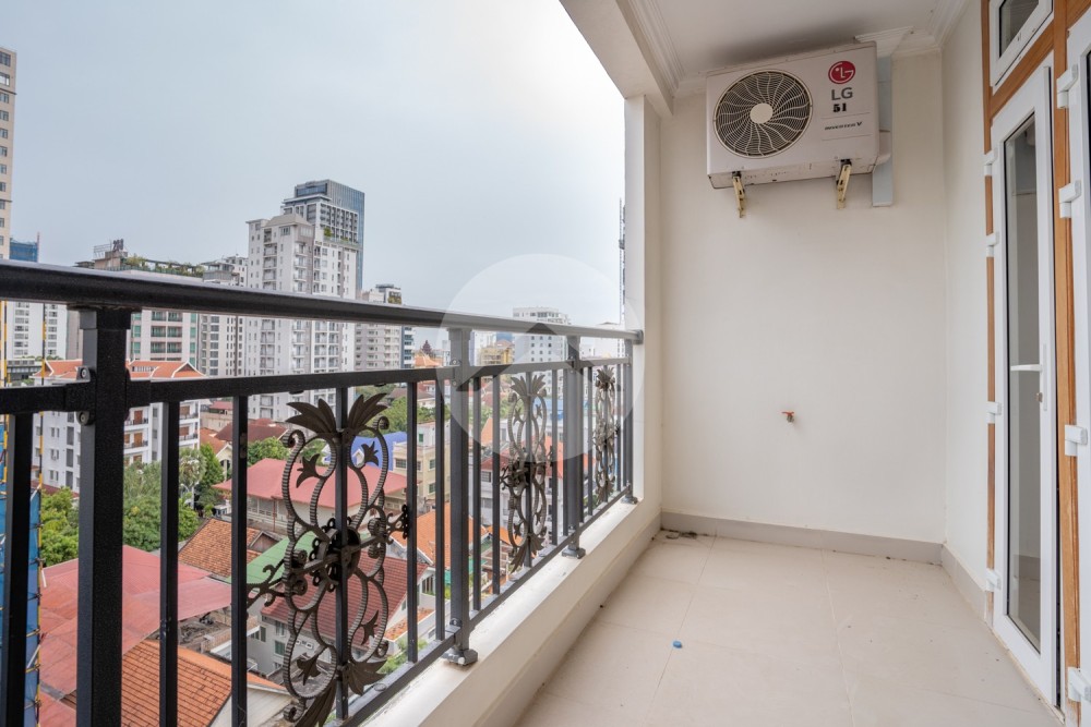2 Bedroom Serviced Apartment For Rent - BKK1, Phnom Penh - Image 16