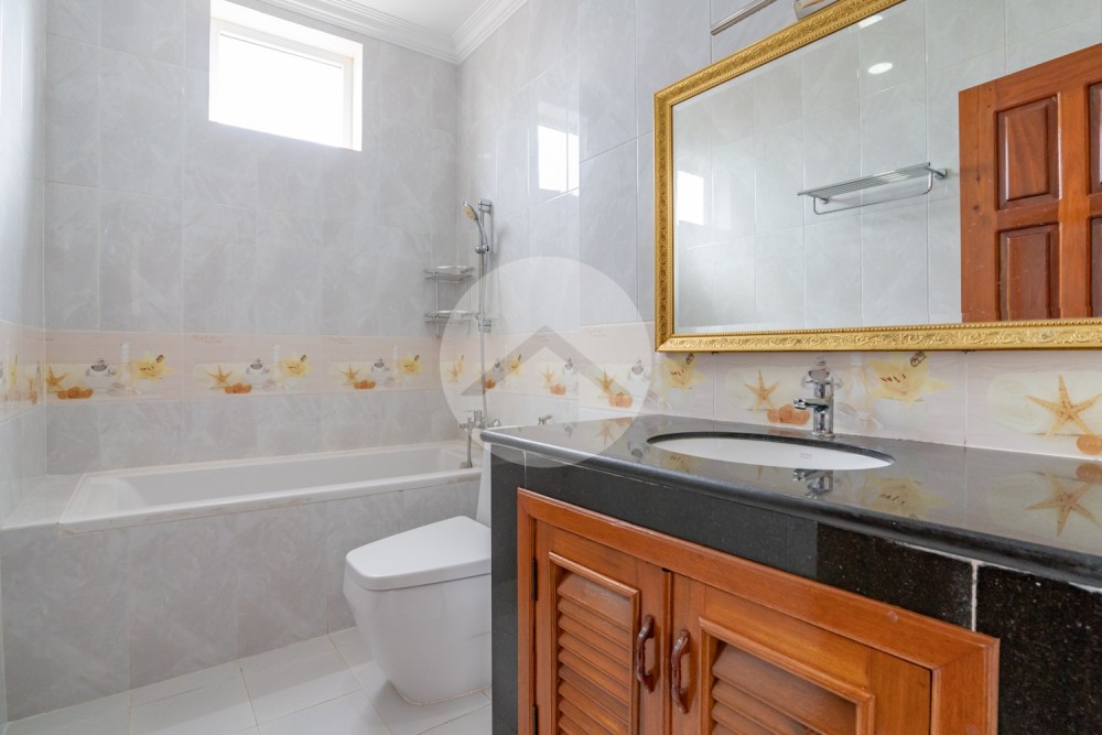 2 Bedroom Serviced Apartment For Rent - BKK1, Phnom Penh - Image 14
