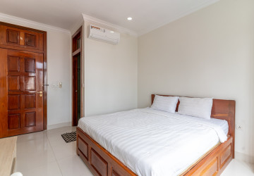 3 Bedroom Serviced Apartment For Rent - BKK1, Phnom Penh thumbnail