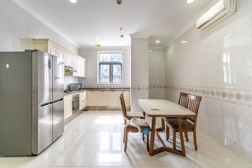 3 Bedroom Serviced Apartment For Rent - BKK1, Phnom Penh