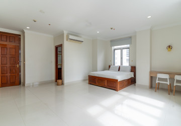 3 Bedroom Serviced Apartment For Rent - BKK1, Phnom Penh thumbnail