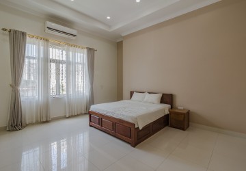 5 Bedroom Serviced Apartment For Rent - BKK1 , Phnom Penh thumbnail