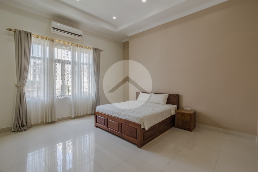 5 Bedroom Serviced Apartment For Rent - BKK1 , Phnom Penh