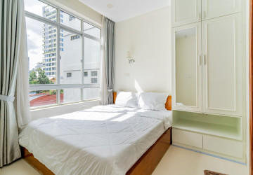 2 Bedroom Serviced Apartment For Rent - Tonle Bassac, Phnom Penh thumbnail
