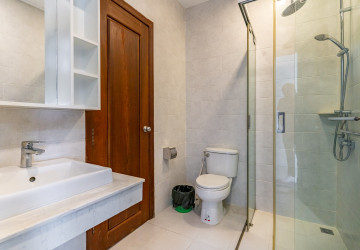 2 Bedroom Serviced Apartment For Rent - Tonle Bassac, Phnom Penh thumbnail