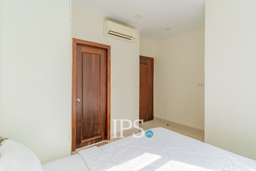 2 Bedroom Serviced Apartment For Rent - Tonle Bassac, Phnom Penh