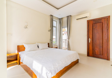 2 Bedroom Serviced Apartment For Rent - Tonle Bassac, Phnom Penh thumbnail