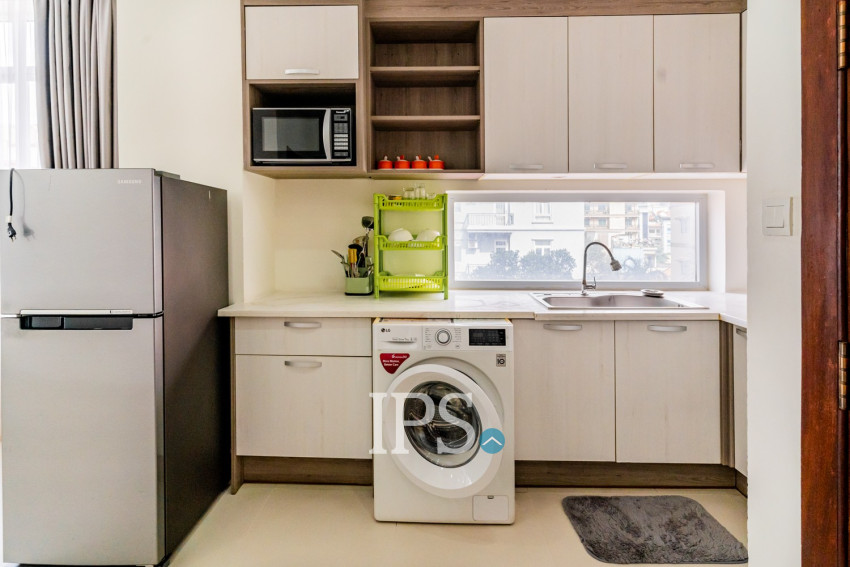 2 Bedroom Serviced Apartment For Rent - Tonle Bassac, Phnom Penh