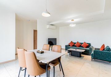 1 Bedroom Serviced Apartment For Rent - BKK1, Phnom Penh thumbnail