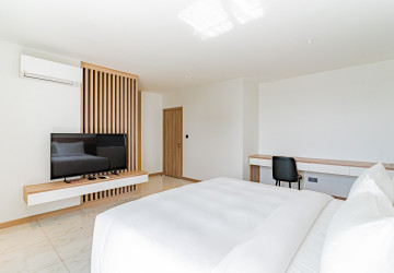 1 Bedroom Serviced Apartment For Rent - BKK1, Phnom Penh thumbnail