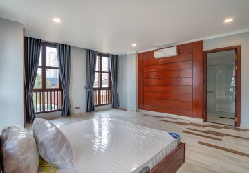 3 Bedroom Serviced Apartment For Rent - BKK1, Phnom Penh thumbnail