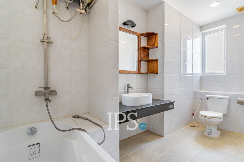 2 Bedroom Serviced Apartment For Rent - Toul Tum Poung 1, Phnom Penh