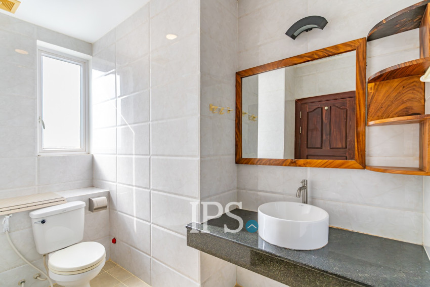 2 Bedroom Serviced Apartment For Rent - Toul Tum Poung 1, Phnom Penh