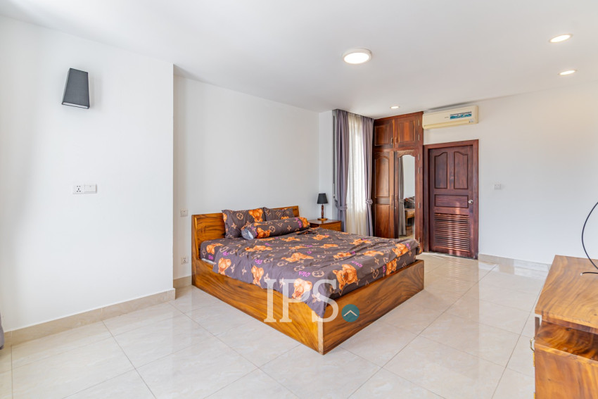 2 Bedroom Serviced Apartment For Rent - Toul Tum Poung 1, Phnom Penh