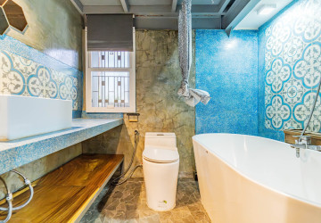 Loft 1 Bedroom Serviced Apartment For Rent - BKK3, Phnom Penh thumbnail