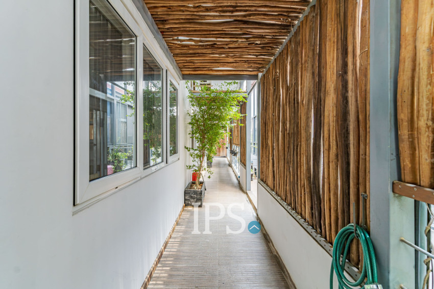 Loft 1 Bedroom Serviced Apartment For Rent - BKK3, Phnom Penh