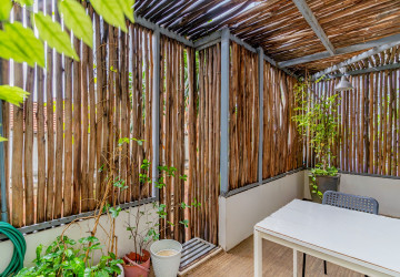 Duplex 2 Bedroom Serviced Apartment For Rent - BKK3, Phnom Penh thumbnail