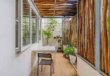 Duplex 2 Bedroom Serviced Apartment For Rent - BKK3, Phnom Penh thumbnail