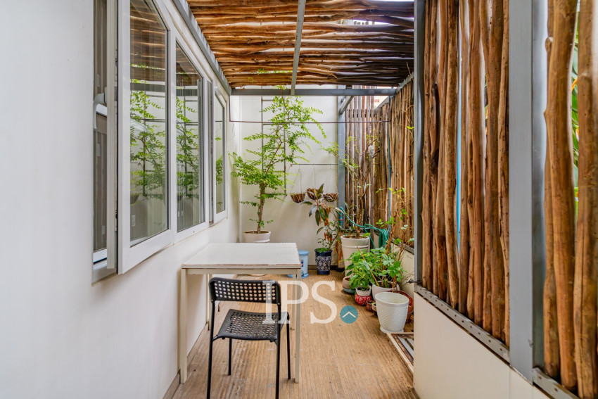 Duplex 2 Bedroom Serviced Apartment For Rent - BKK3, Phnom Penh