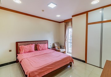 2 Bedroom Serviced Apartment For Rent - Tek Laak 1, Phnom Penh thumbnail