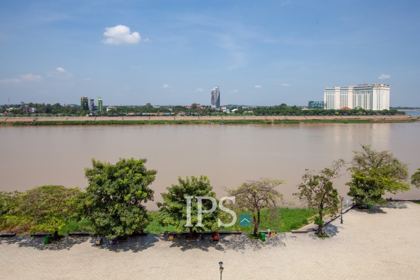 1 Bedroom Renovated Apartment For Rent - Phsar Kandal 1, Phnom Penh