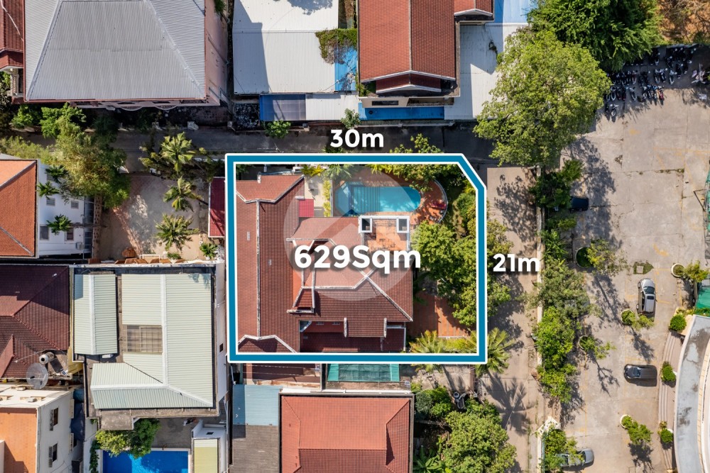 6 Bedroom Colonial  Villa For Sale - Tonle Bassac, Phnom Penh - Image 28