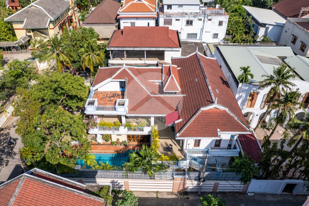 6 Bedroom Colonial  Villa For Sale - Tonle Bassac, Phnom Penh - Image 27