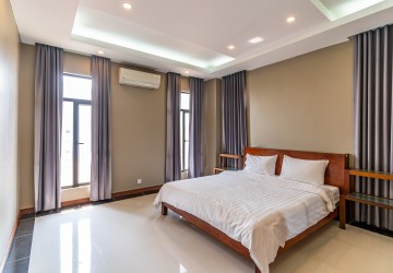 1 Bedroom Serviced Apartment For Rent - Phsar Daeum Thkov, Phnom Penh thumbnail