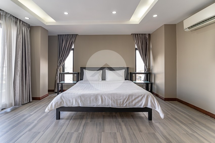 4 Bedroom Penthouse Serviced Apartment For Rent - Phsar Daeum Thkov, Phnom Penh