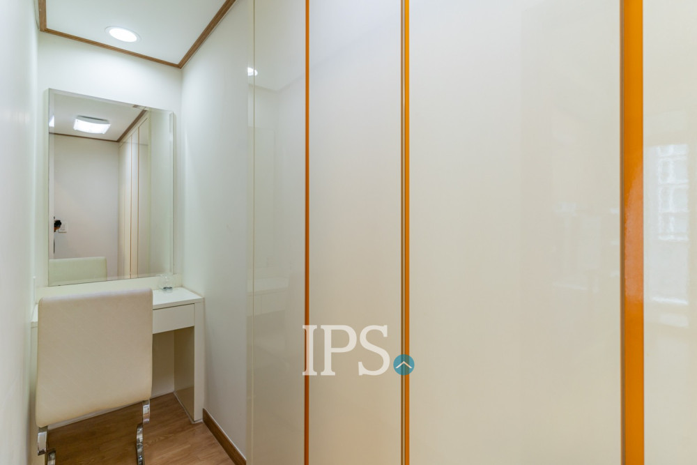 12nd Floor 2 Bedroom Condo For Sale - DeCastle Royal, BKK1, Phnom Penh - Image 19