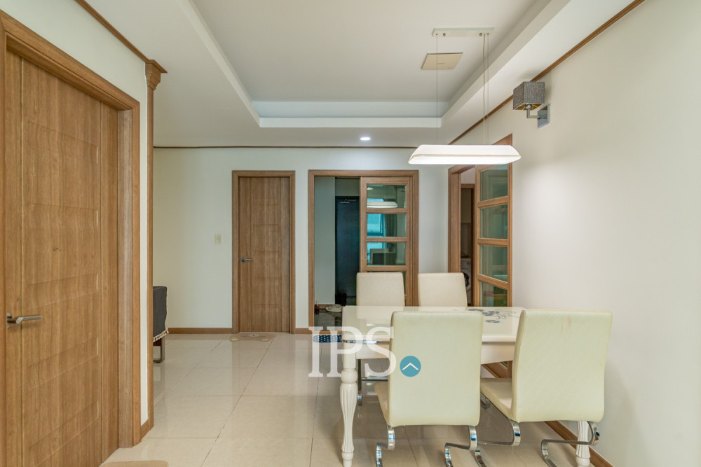 12nd Floor 2 Bedroom Condo For Sale - DeCastle Royal, BKK1, Phnom Penh - Image 7