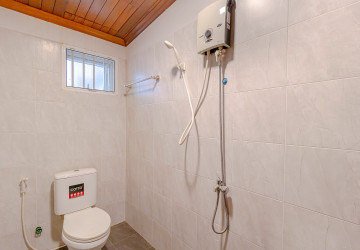3 Bedroom Apartment For Rent - Slor Kram, Siem Reap thumbnail