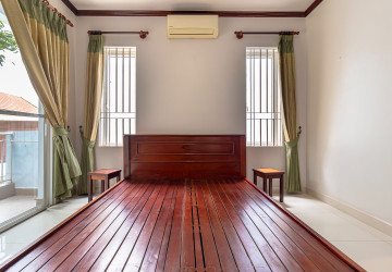 3 Bedroom Apartment For Rent - Slor Kram, Siem Reap thumbnail