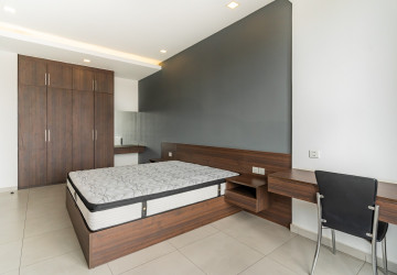 1 Bedroom Serviced Apartment For Rent - Boeung Kak 1, Phnom Penh thumbnail