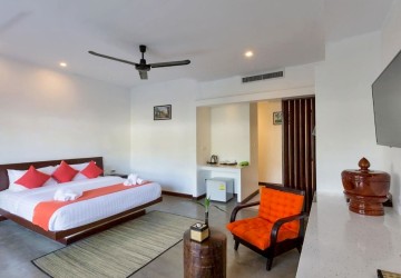 10 Bedroom Boutique Hotel For Sale - Wat BoWat Damnak, Siem Reap thumbnail