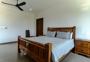 3 Bedroom Modern Villa For Sale - Sangkat Siem Reap, Siem Reap thumbnail