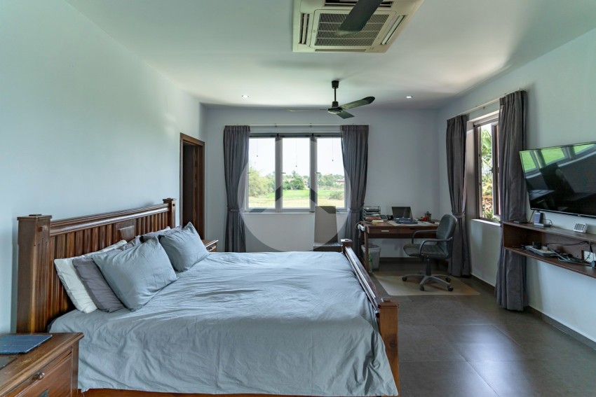 3 Bedroom Modern Villa For Sale - Sangkat Siem Reap, Siem Reap