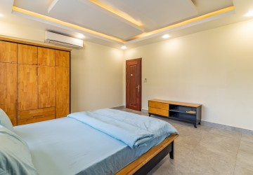 2 Bedroom Apartment For Rent - Beoung Raing, Phnom Penh thumbnail