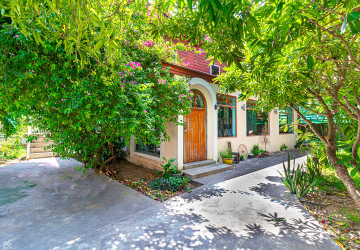 3 Bedroom Commercial Villa for Rent – Svay Dangkum Siem Reap