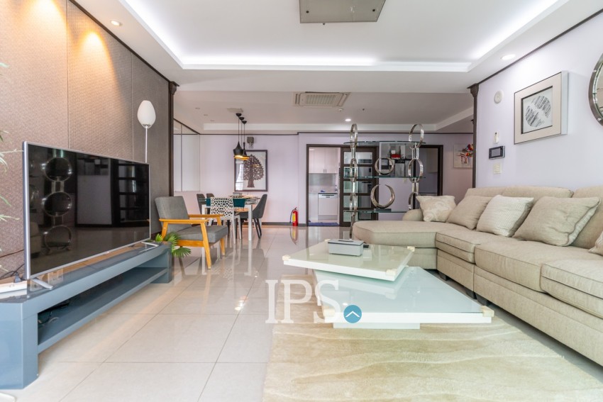 3 Bedroom Condo For Rent - De Castle Royal, BKK1, Phnom Penh