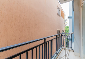 1 Bedroom Serviced Apartment For Rent - Chakto Mukh, Phnom Penh thumbnail