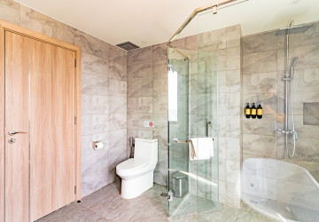 4 Bedroom Serviced Apartment For Rent - BKK1, Phnom Penh thumbnail