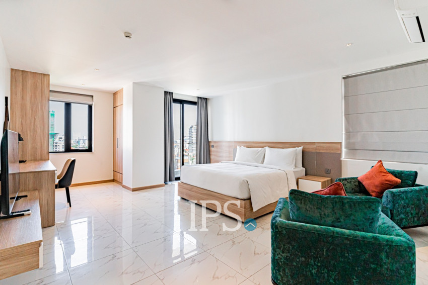 4 Bedroom Serviced Apartment For Rent - BKK1, Phnom Penh