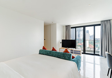 4 Bedroom Serviced Apartment For Rent - BKK1, Phnom Penh thumbnail