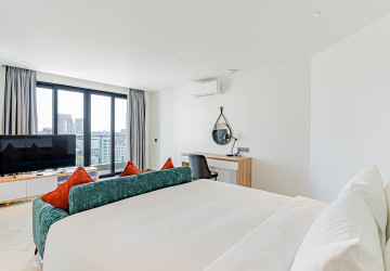 4 Bedroom Serviced Apartment For Rent - BKK1, Phnom Penh thumbnail